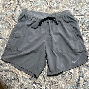 Nike Dri-Fit Stride Running Brief-Lined Shorts 5" Mens S DM4755 Gray